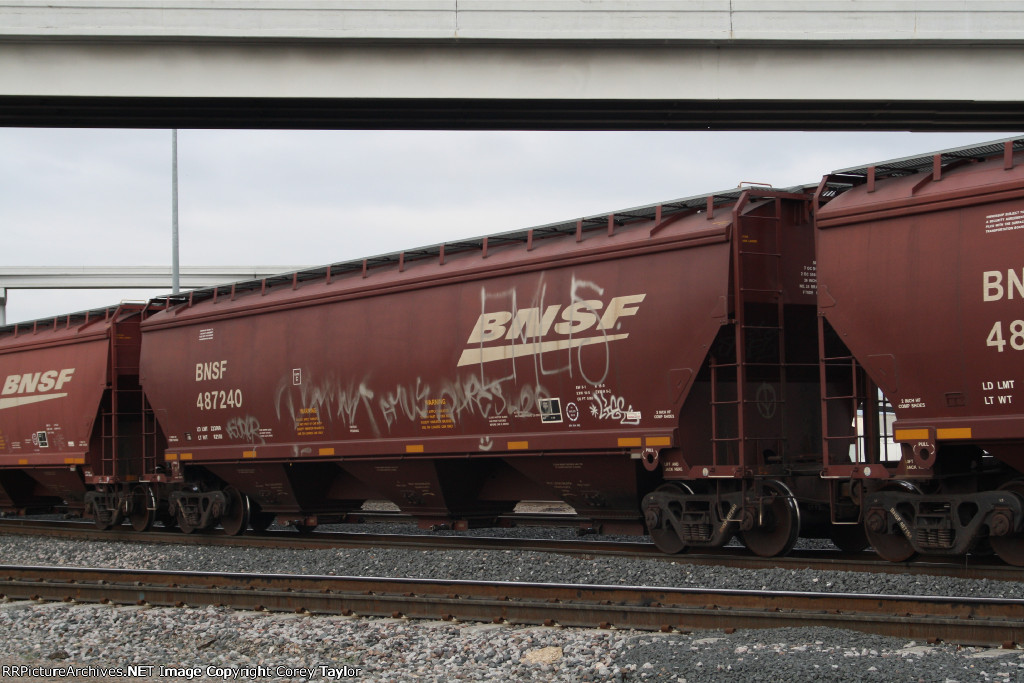 BNSF 487240